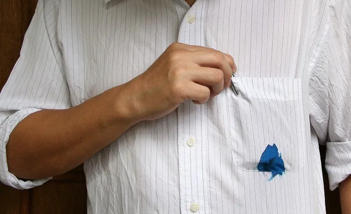 10 способов отстирать чернила от шариковой ручки с одежды. Как отстирать ручку с белой рубашки 21