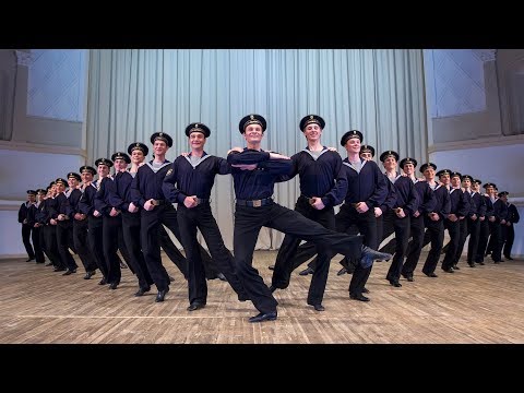 Кто из российских звезд занимался народными танцами? 4