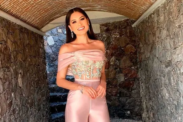 Корона «Мисс Вселенной» 2021 года перешла 26-летней представительнице Мексики. Алина санько мисс вселенная какое место? 3
