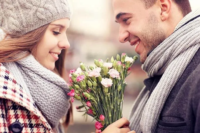 Признаки любви мужчины: явные и скрытые. Как понять что мужчина любит? 5
