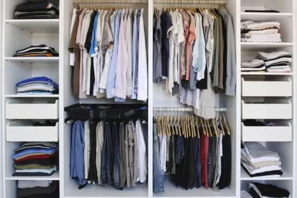 Как красиво сложить одежду. 9 способов складывания вещей. Лайфхаки как сложить одежду. 8
