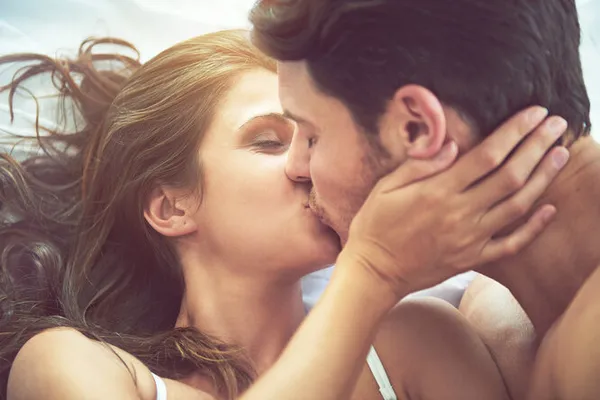 16 удивительных фактов о поцелуях. Сколько калорий сжигается при поцелуе. 43