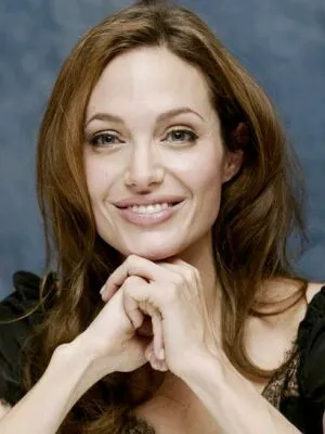 Анджелина Джоли. Сколько лет анджелине джоли 2023. 30