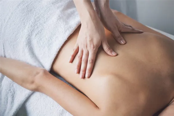 Как сделать незабываемый эротический массаж девушке. Как делать эротический массаж. 27